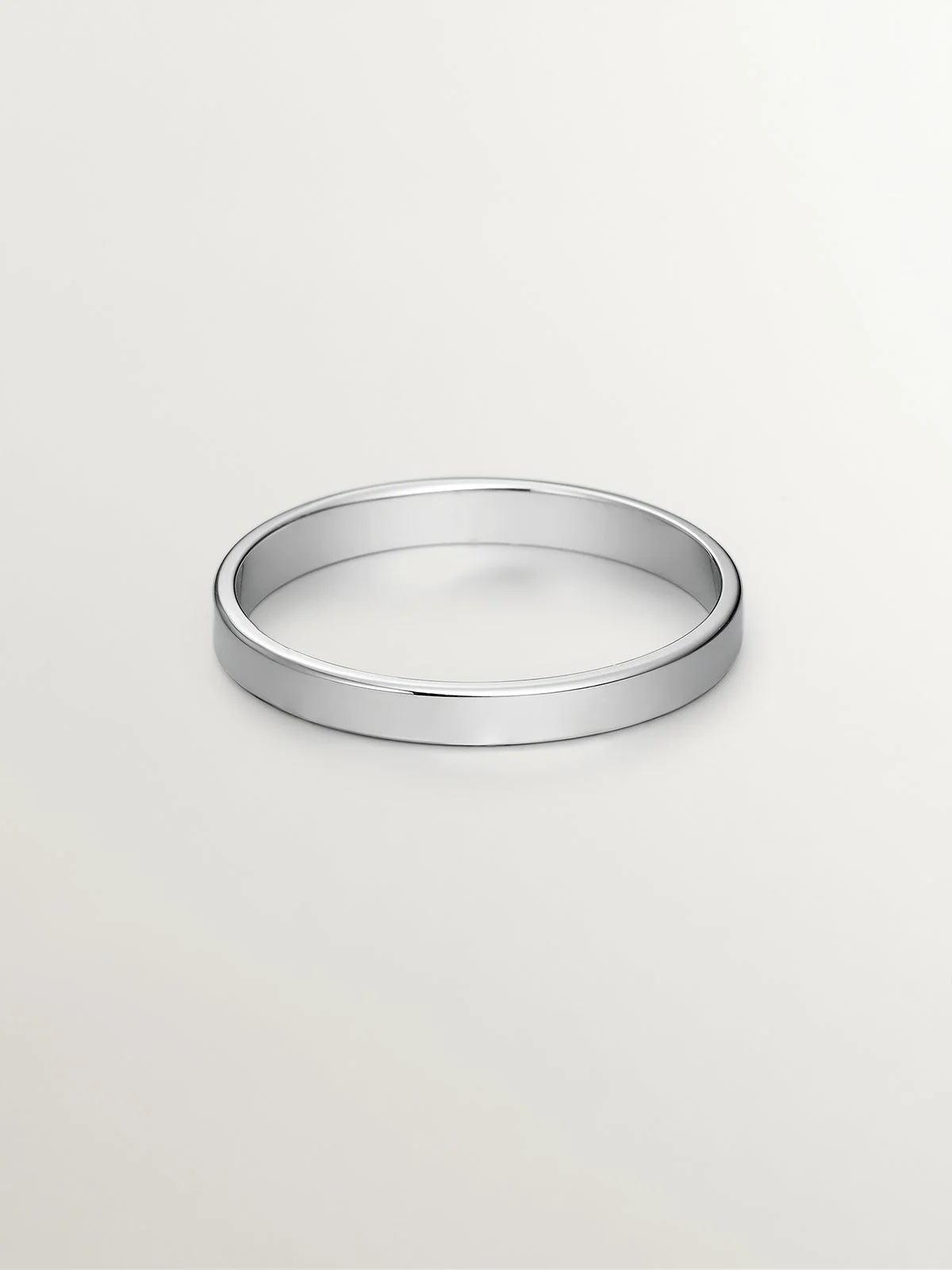 Alianza de oro blanco de 18k plana de 2,40mm - Image 2