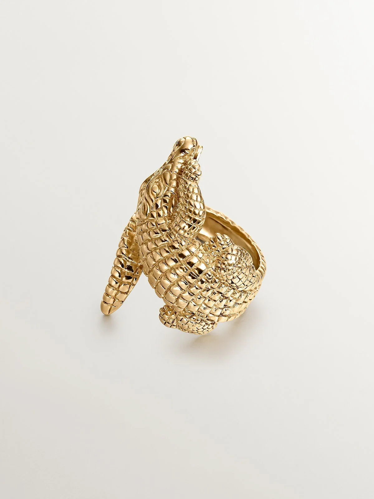 Anillo ancho de plata 925 bañada en oro amarillo de 18K con forma de cocodrilo - Image 3