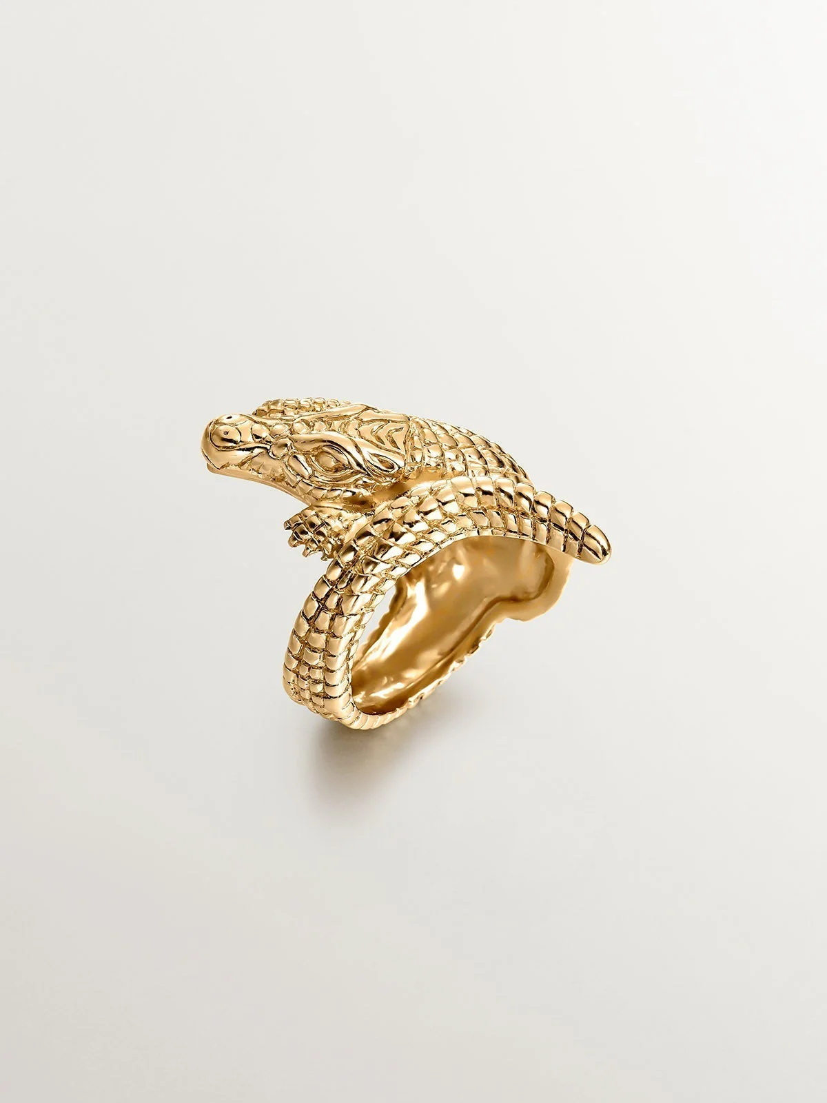 Anillo ancho de plata 925 bañada en oro amarillo de 18K con forma de cocodrilo - Image 5