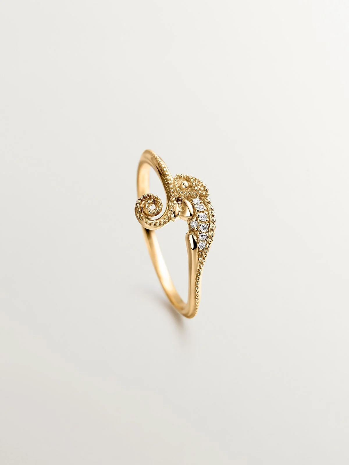 Anillo de oro amarillo de 18K con camaleón y diamantes - Image 5