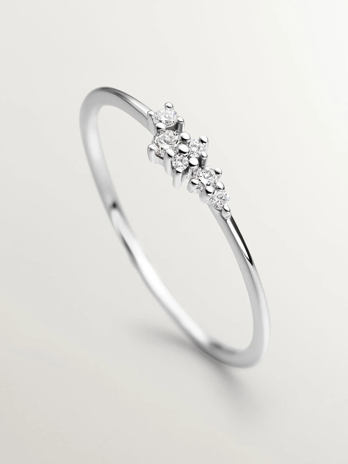 Anillo de oro amarillo de 18K con diamantes 0,07 cts - Image 3
