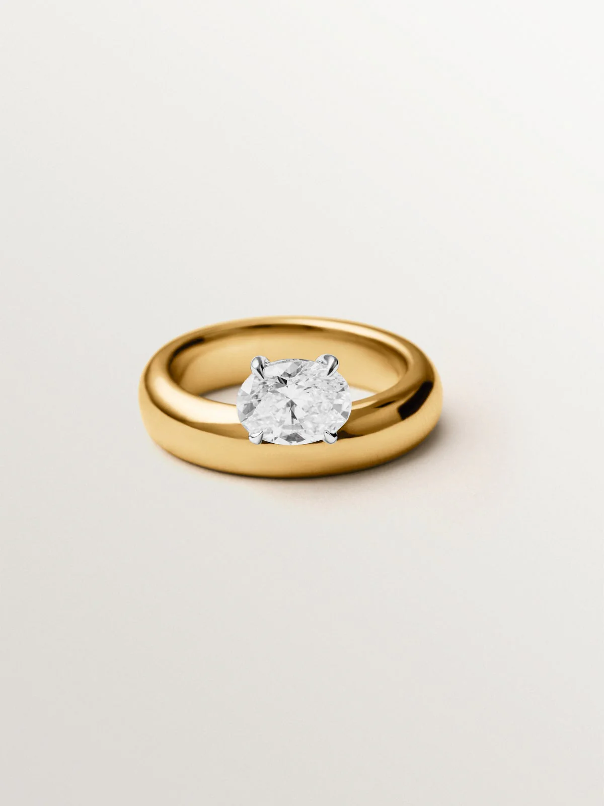 Anillo de oro amarillo de 9K con diamante lab grown - Image 3