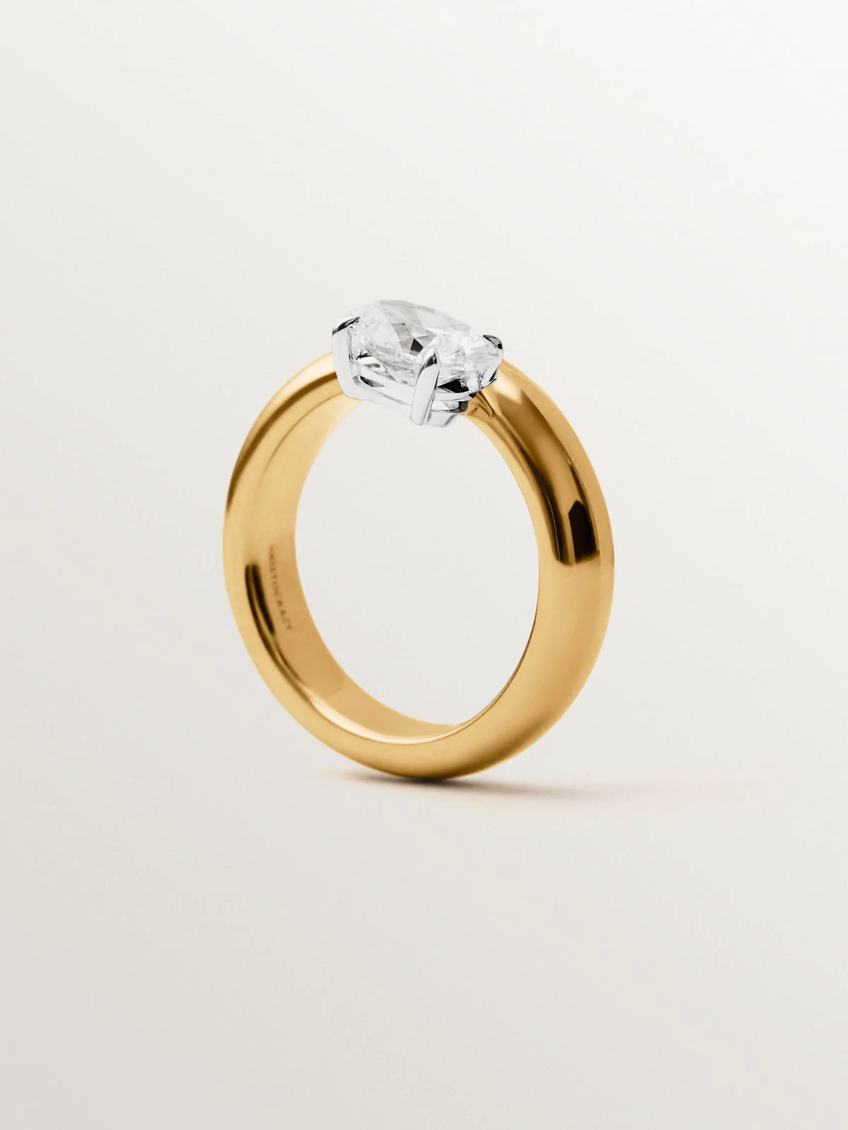Anillo de oro amarillo de 9K con diamante lab grown - Image 5