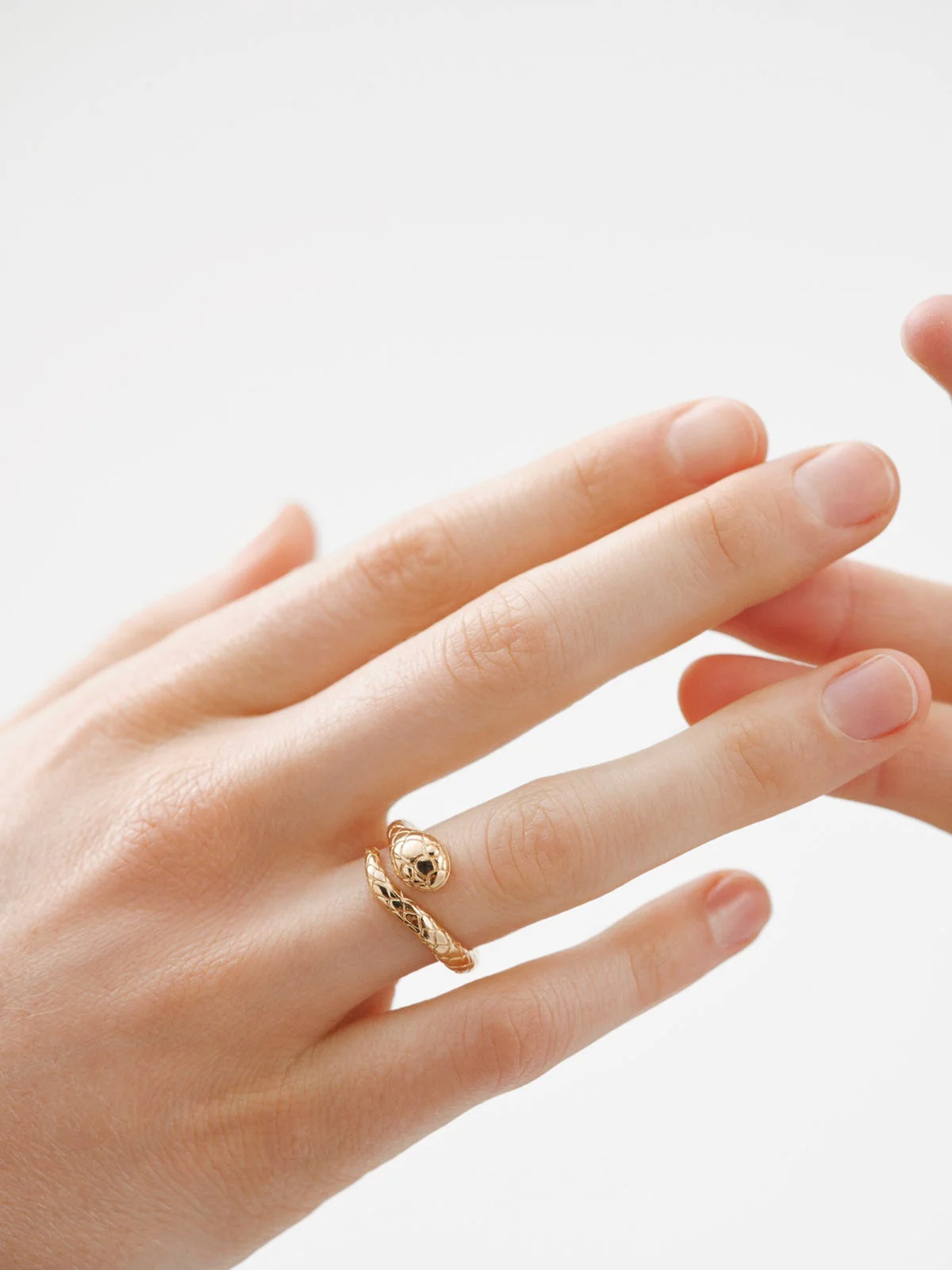 Anillo de plata 925 bañada en oro amarillo de 18K con forma de serpiente - Image 2