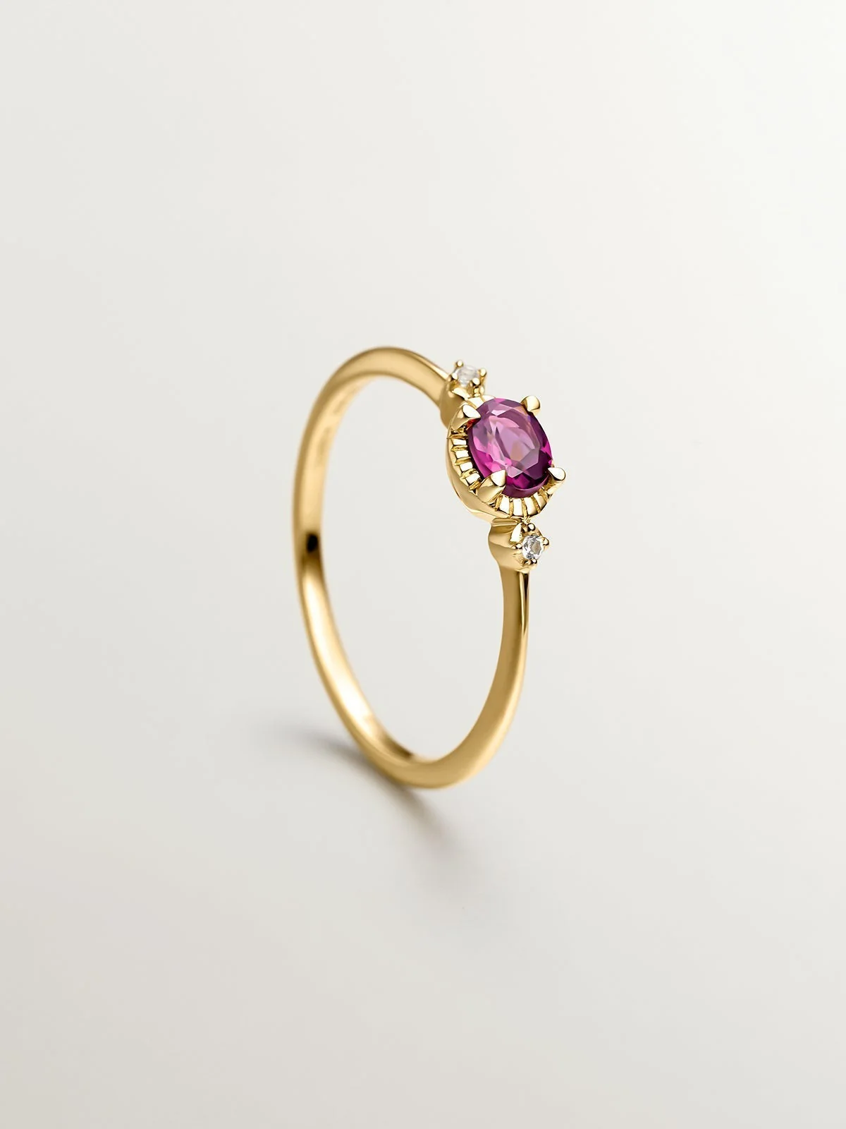 Anillo de plata 925 bañada en oro amarillo de 18K con rodolita y topacios - Image 5