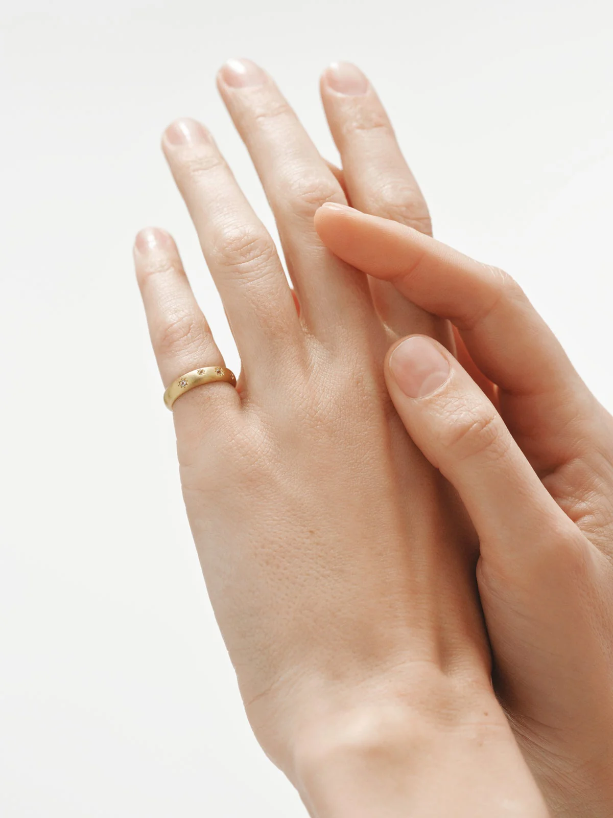 Anillo de plata 925 bañada en oro amarillo de 18K con topacios blancos - Image 4