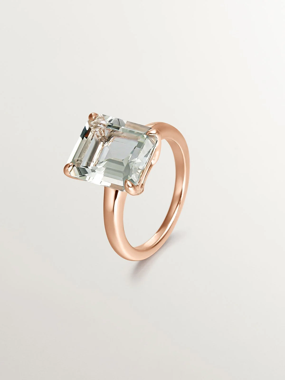 Anillo de plata 925 bañada en oro rosa de 18K con cuarzo verde