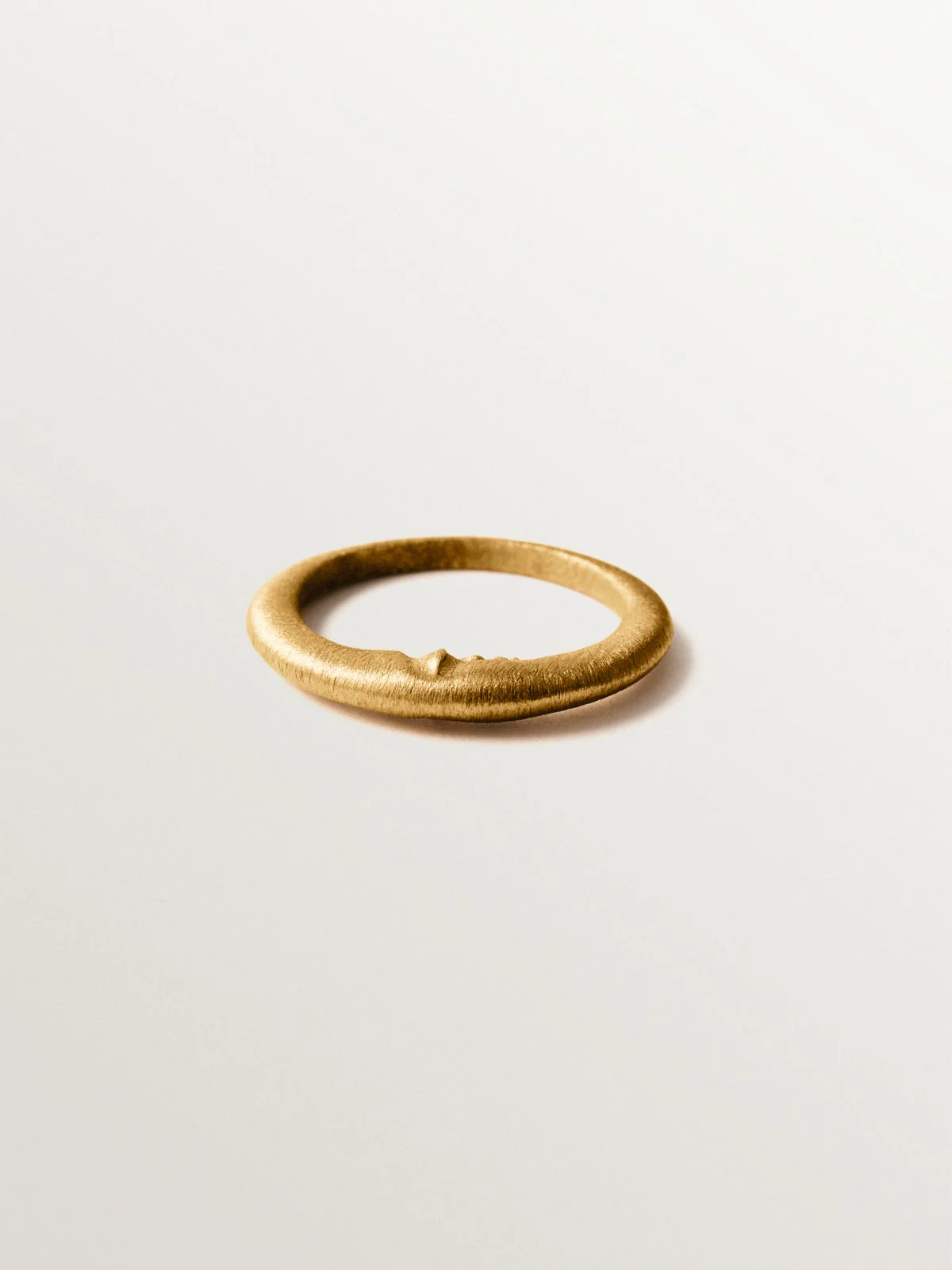 Anillo de plata 925 bañado en oro de 18K y forma de luna - Image 3