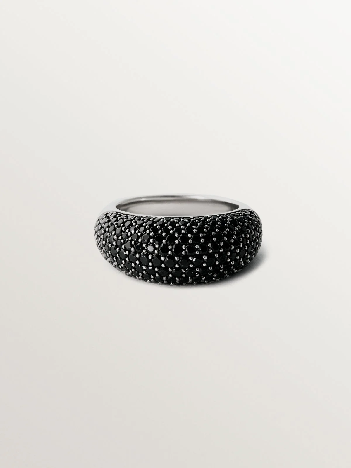 Anillo de plata 925 con pavé de espinelas negras - Image 3