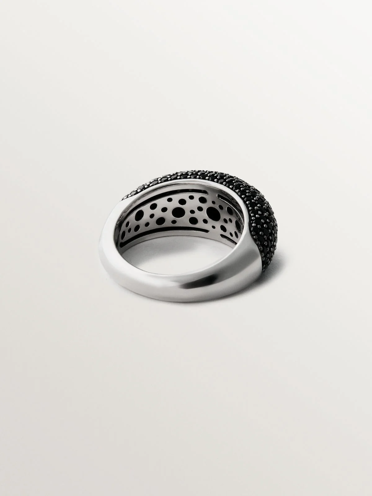 Anillo de plata 925 con pavé de espinelas negras - Image 5