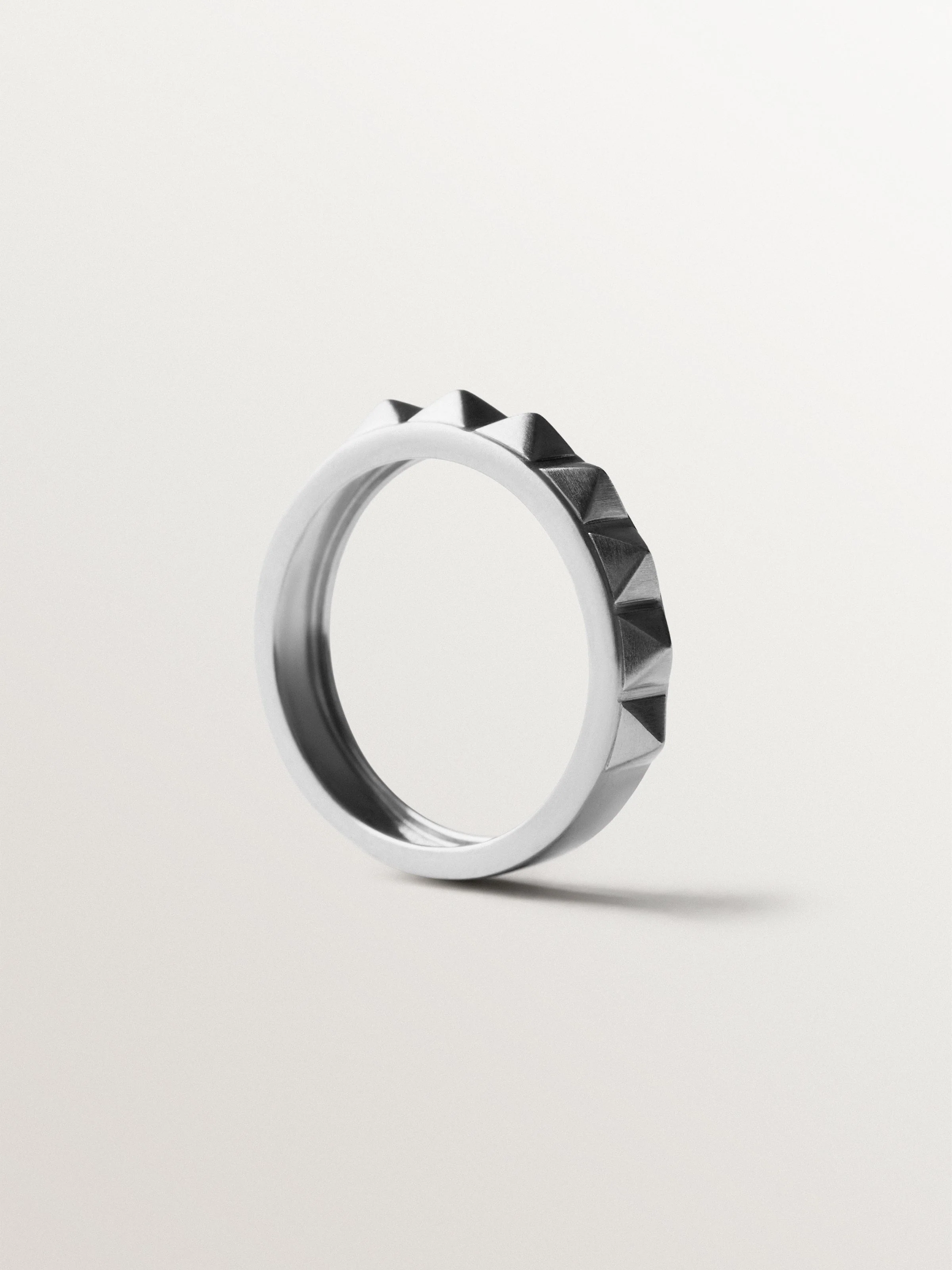 Anillo de plata 925 y motivo de tachuelas - Image 5
