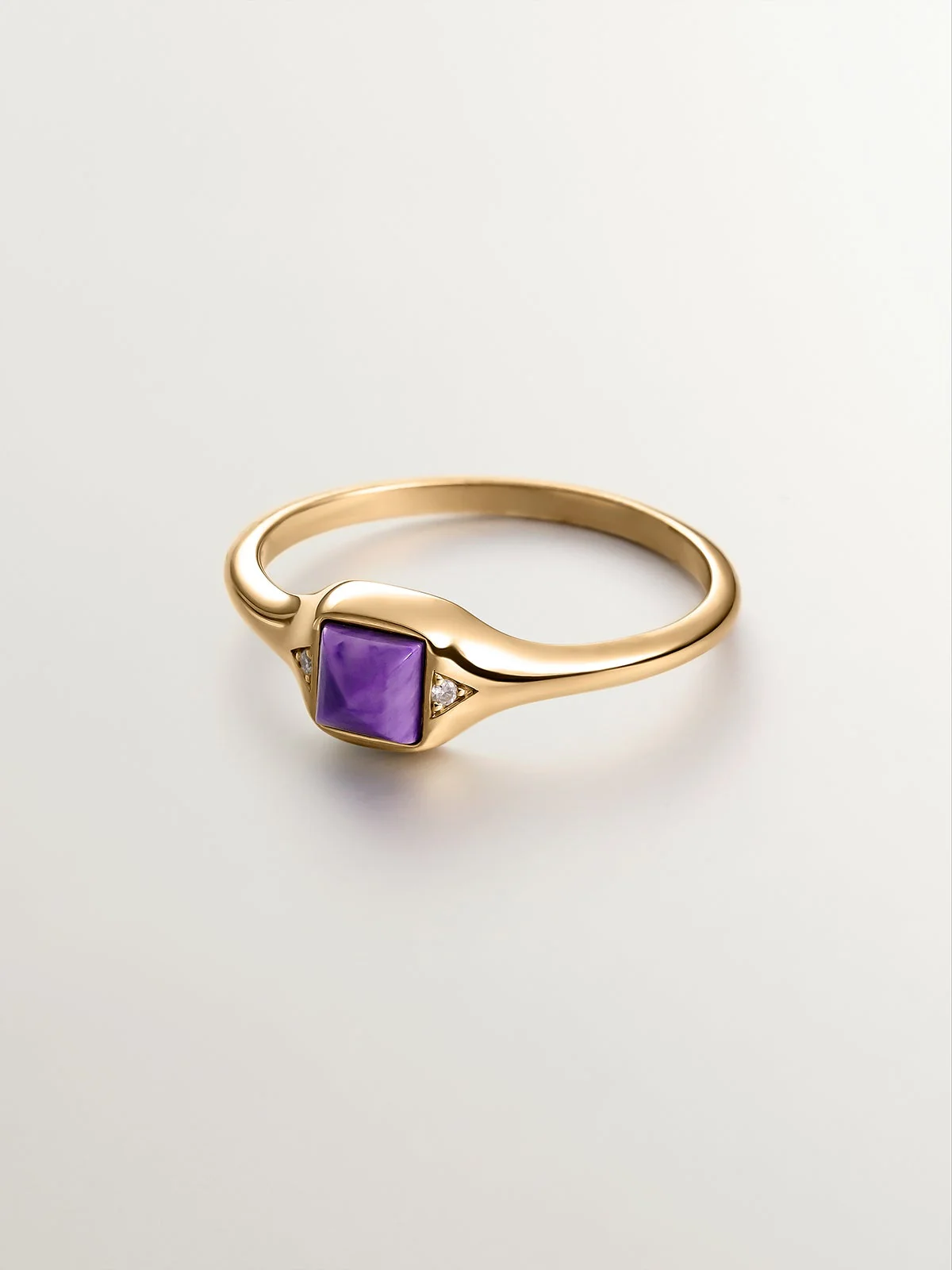 Anillo de sello de oro amarillo de 9K con charoita morada - Image 3
