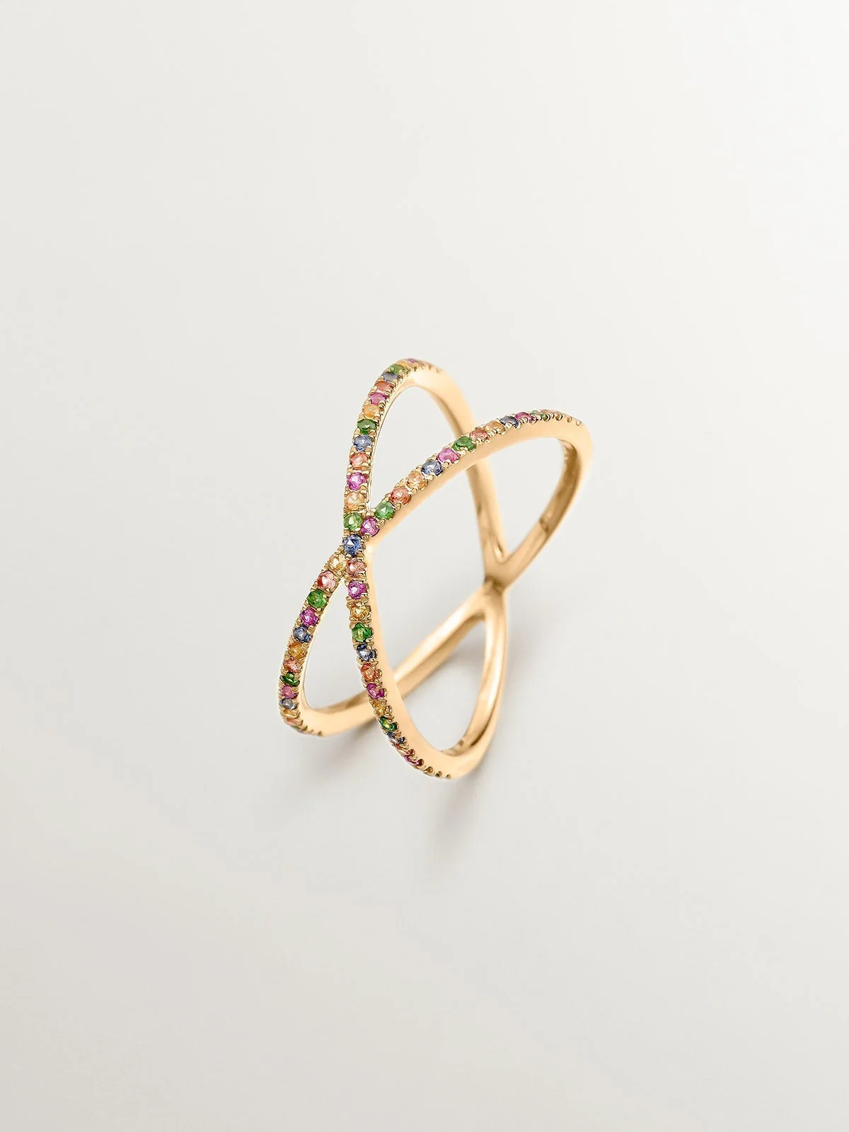 Anillo doble cruzado de oro amarillo de 9K con tsavoritas y zafiros multicolor