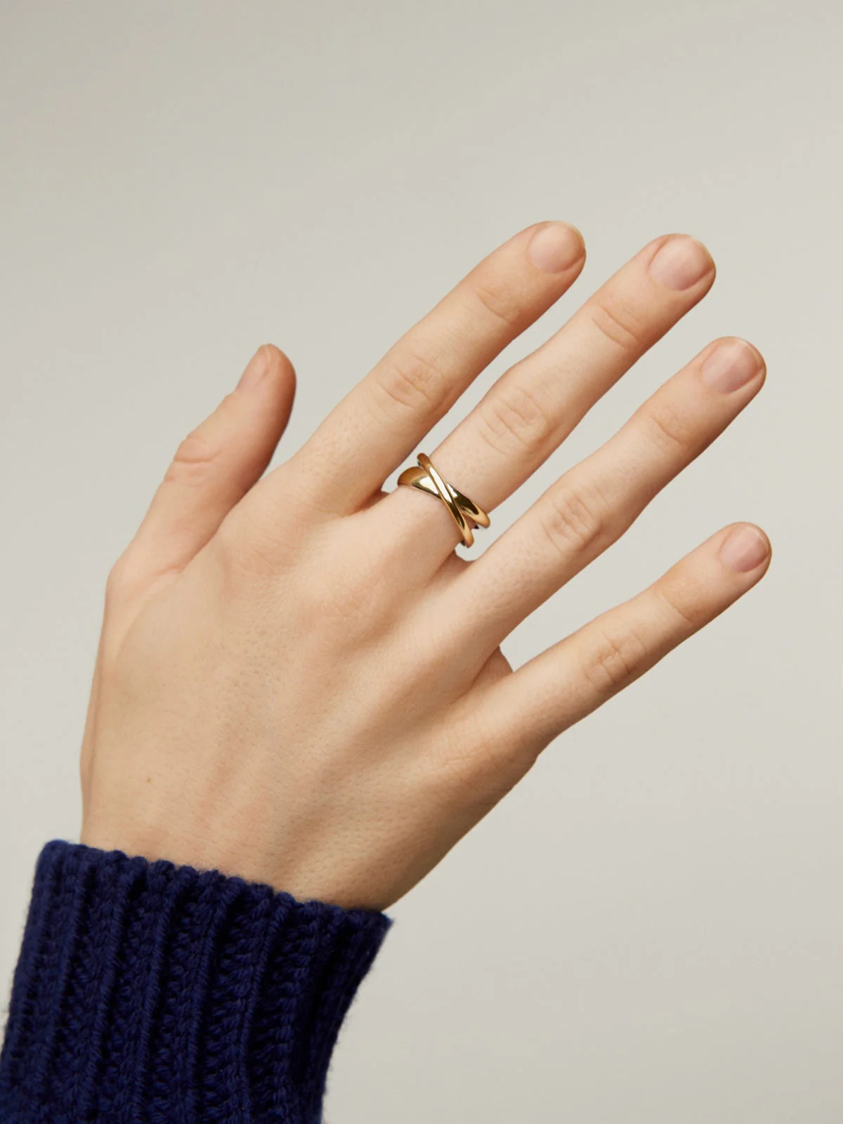 Anillo doble cruzado de plata 925 bañada en oro amarillo de 18K - Image 2