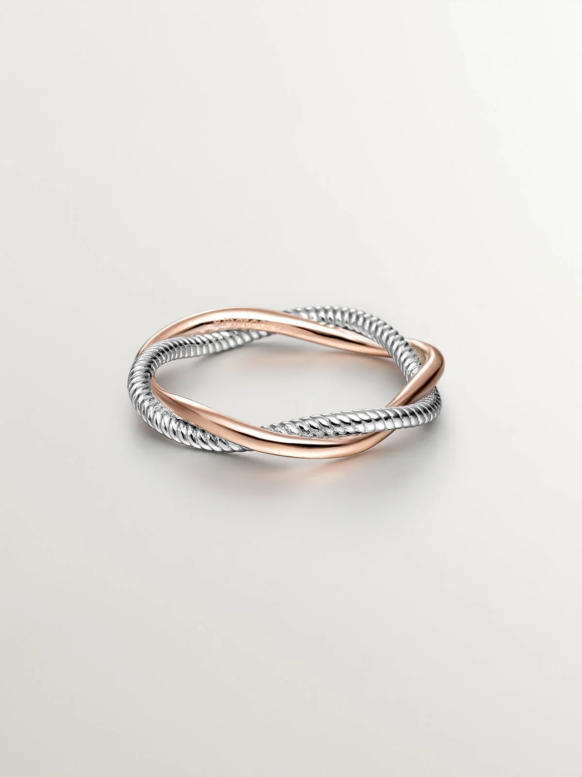 Anillo doble trenzado de plata 925 bañada en oro rosa de 18K - Image 3
