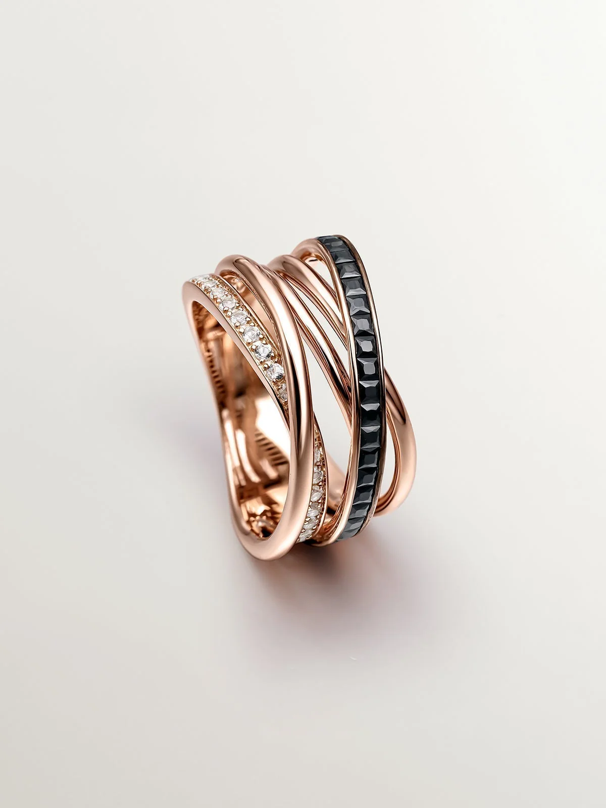 Anillo multibrazo de plata 925 bañada en oro rosa de 18K con topacios blancos y espinelas negras - Image 5
