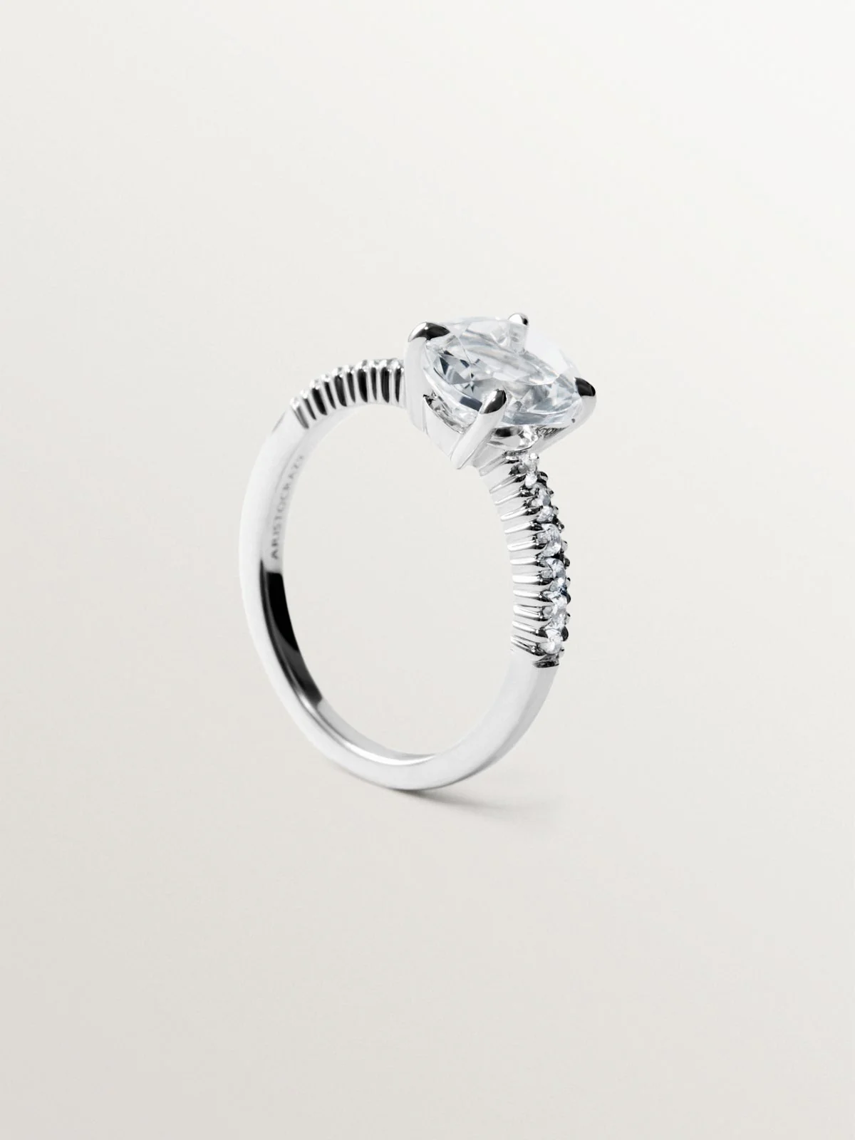 Anillo solitario de plata 925 con cuarzo y topacios blancos - Image 3