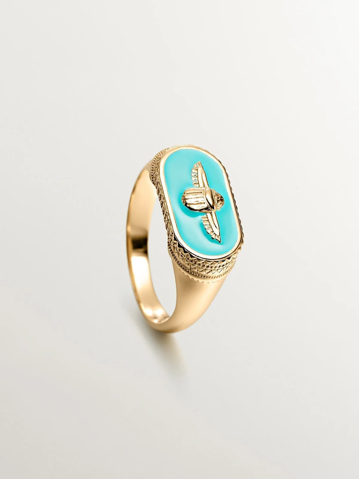 Anillo tipo sello de plata 925 bañada en oro amarillo de 18K con escarabajo y esmalte turquesa - Image 5