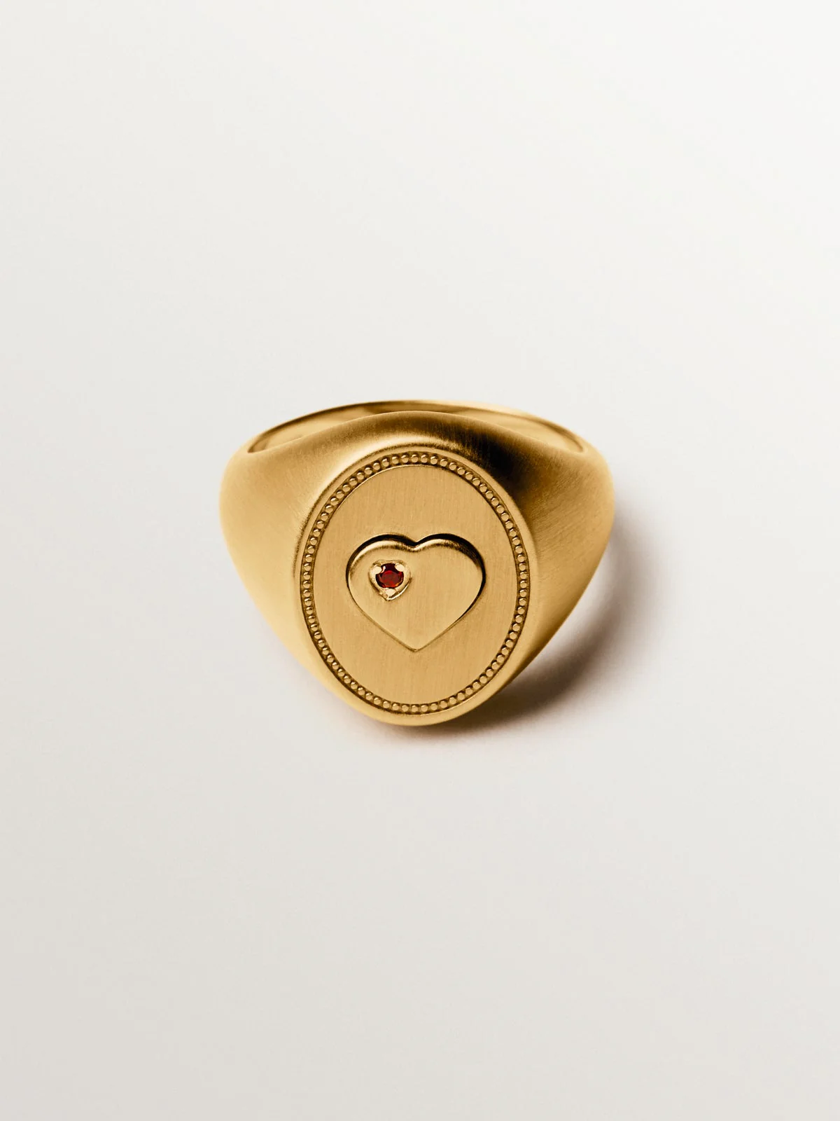 Anillo tipo sello de plata bañada en oro amarillo de 18K con granate rosa - Image 3