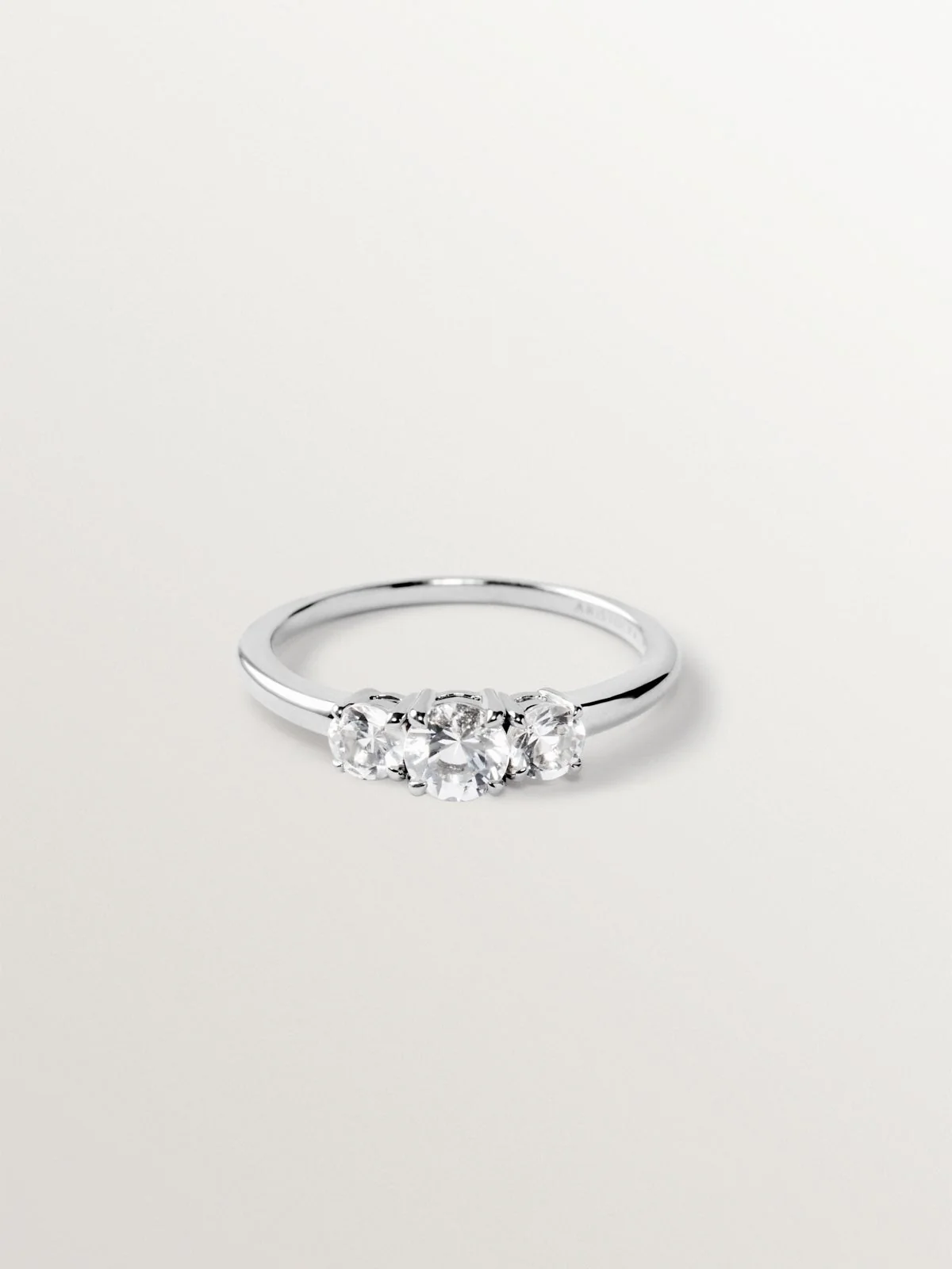 Anillo tresillo de plata 925 con cuarzos blancos - Image 3