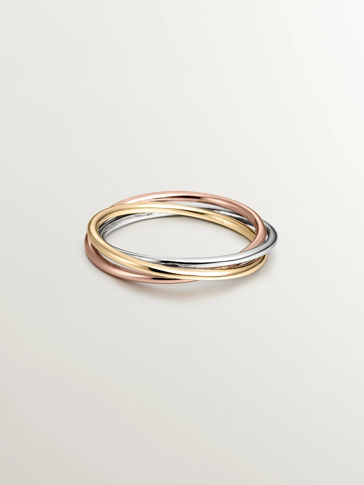Anillo triple de oro blanco, amarillo y rosa de 9K - Image 3
