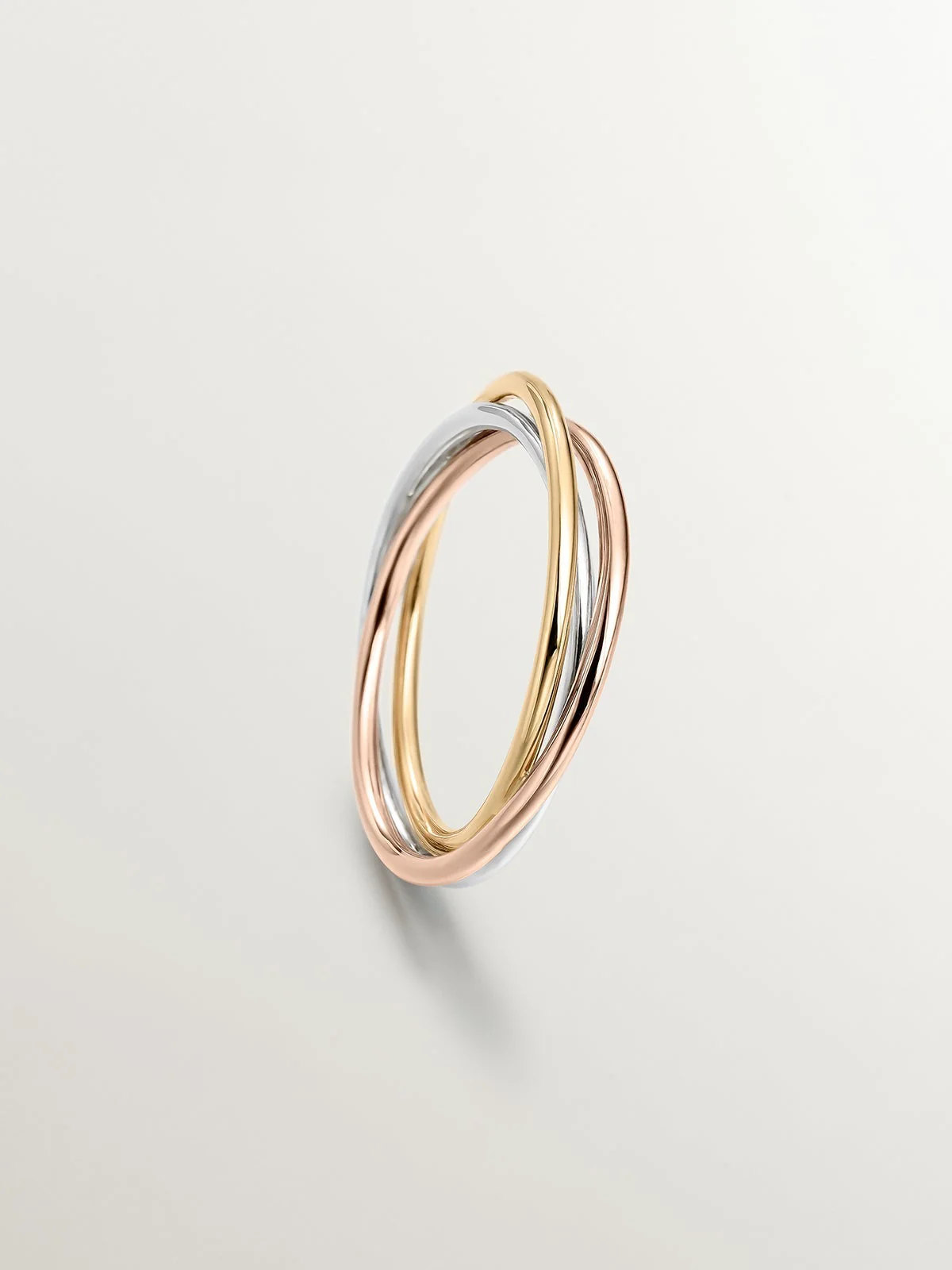 Anillo triple de oro blanco, amarillo y rosa de 9K - Image 5
