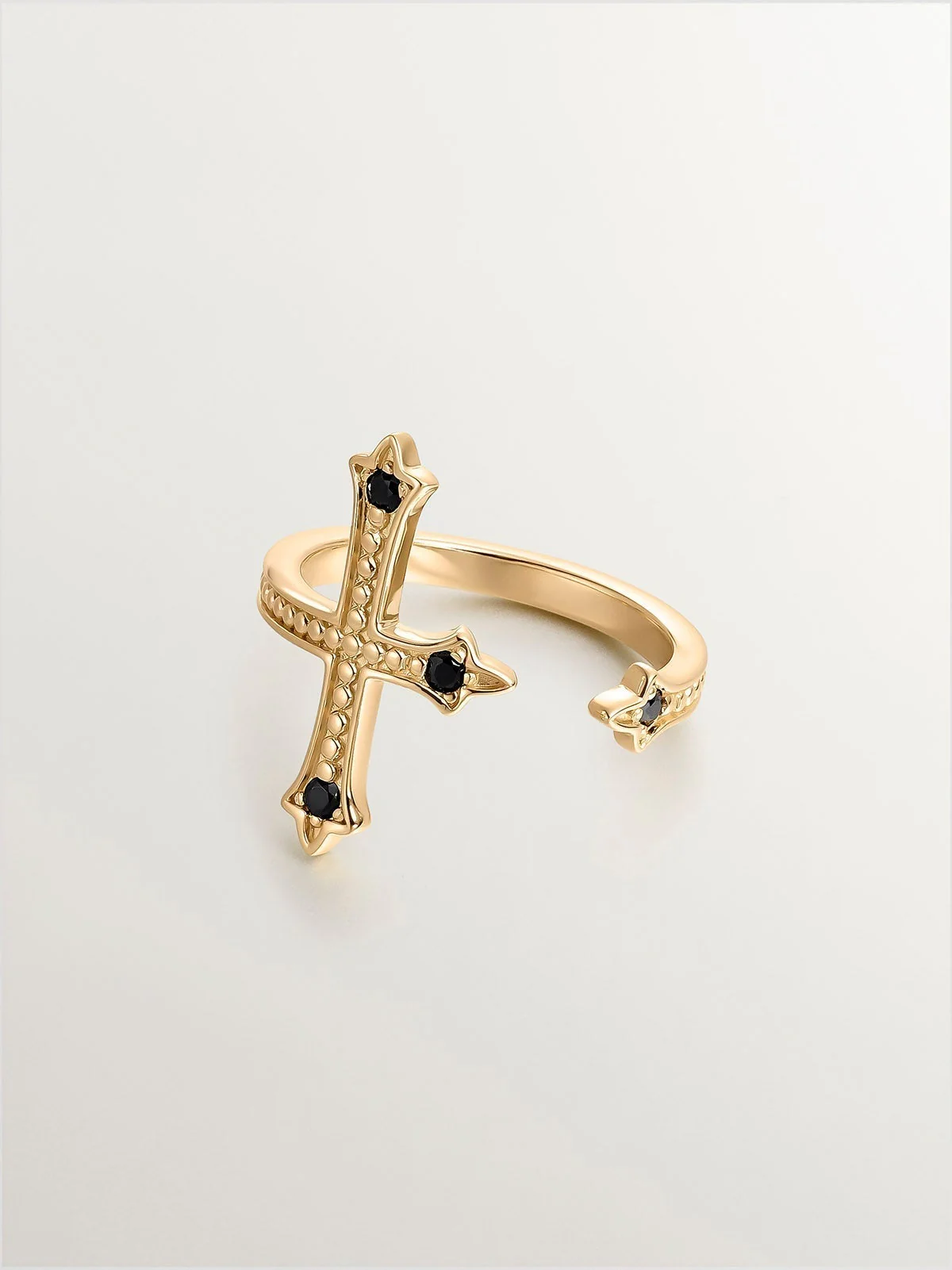 Anillo Tú y Yo de plata 925 bañada en oro amarillo de 18K con forma de cruz y espinelas negras - Image 3