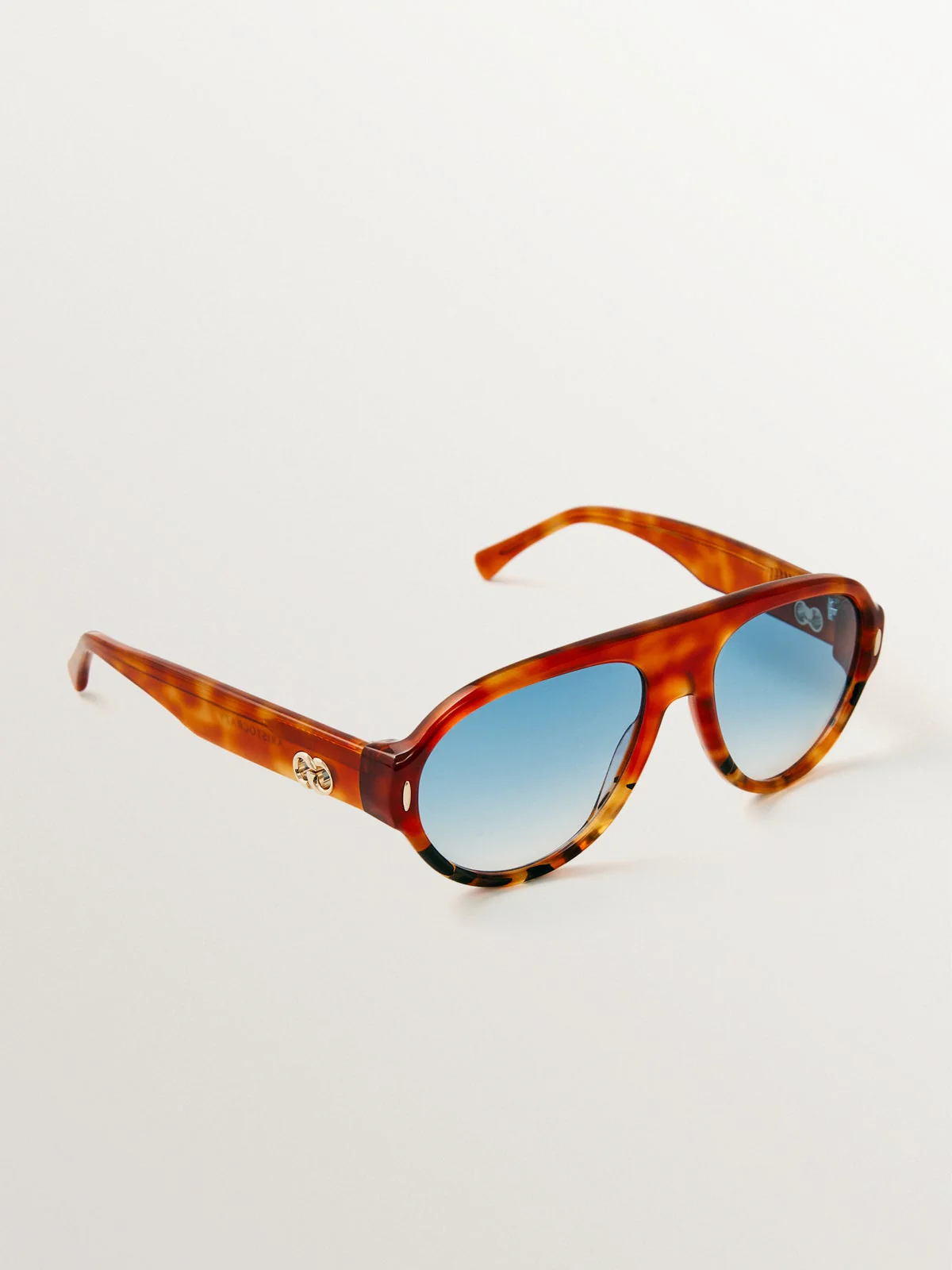 AZ_BEETLE / 002 - Image 3