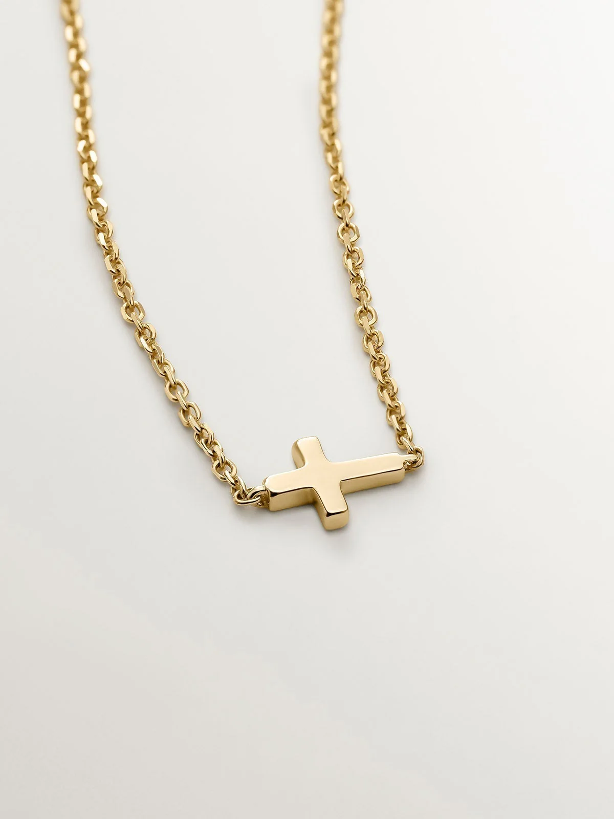 Cadena de oro amarillo de 9K con cruz - Image 3