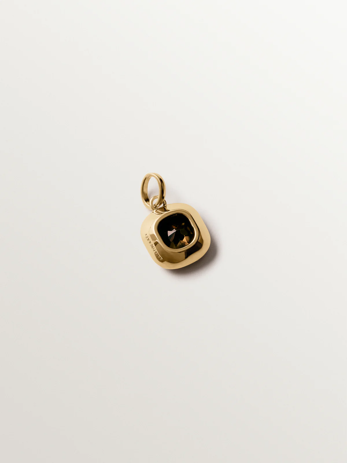 Charm de plata 925 bañada en oro amarillo de 18K con espinela negra - Image 3