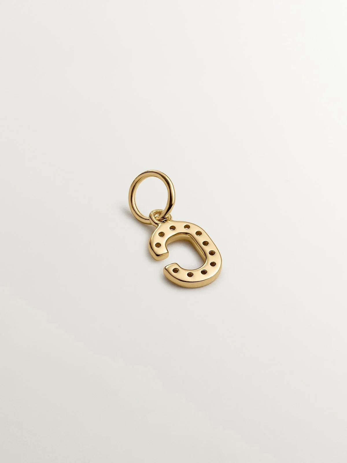 Charm de plata 925 bañada en oro amarillo de 18K y topacios blancos inicial C - Image 3