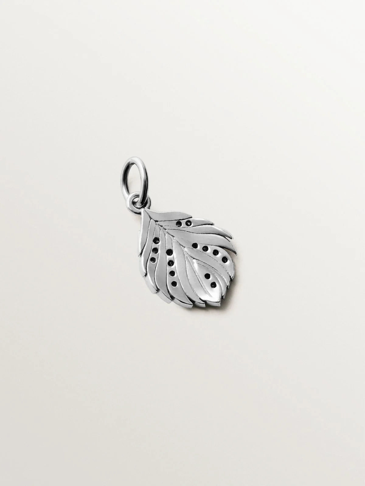 Charm de plata 925 con circonita y forma hoja - Image 3