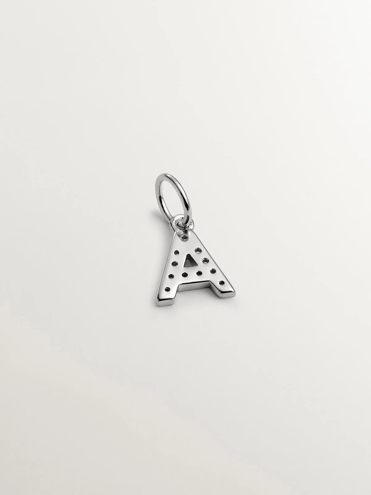 Charm de plata 925 y topacios blancos inicial A - Image 3