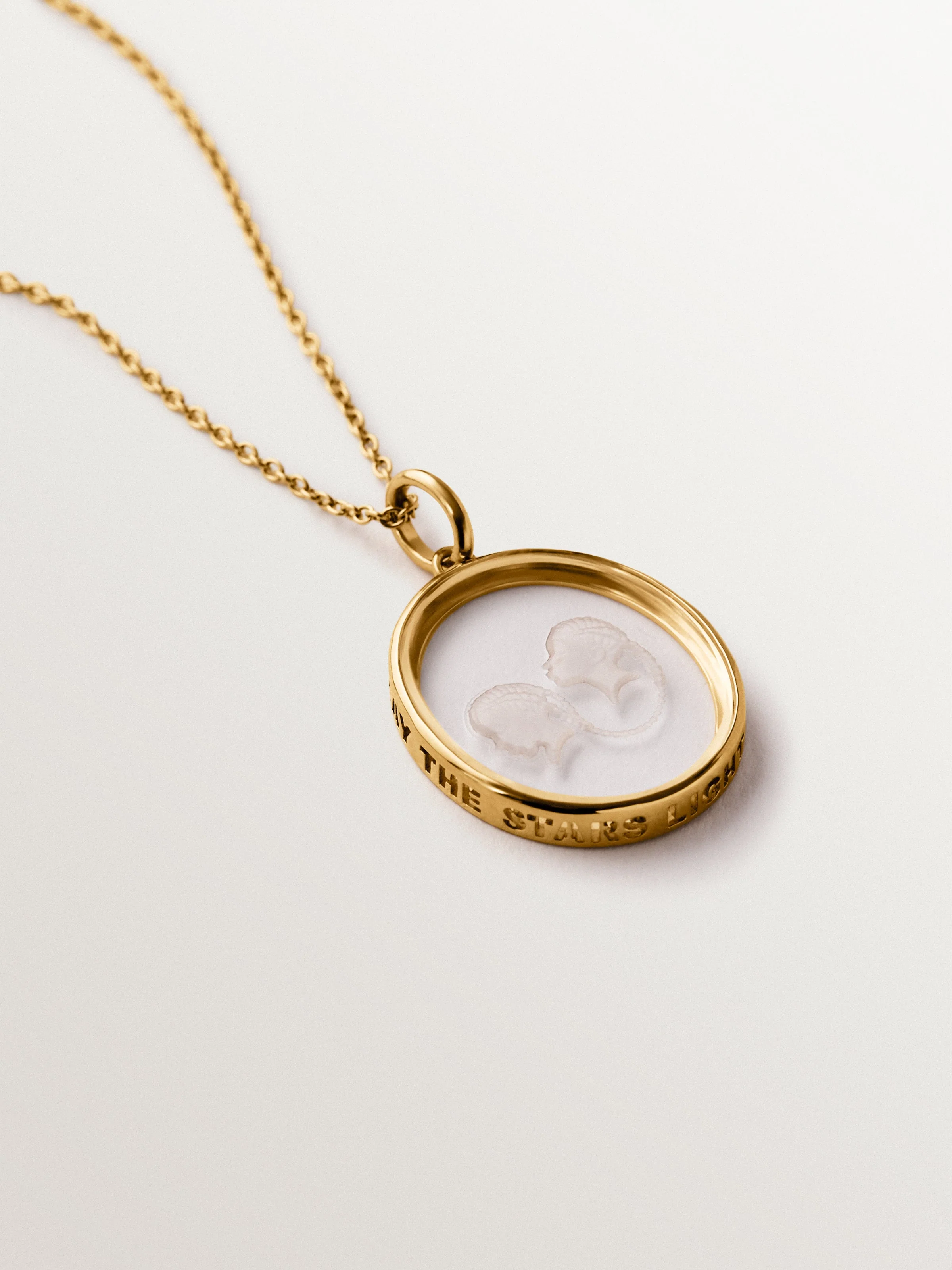 Charm Géminis de plata 925 bañada en oro amarillo de 18K y cristal de roca - Image 3