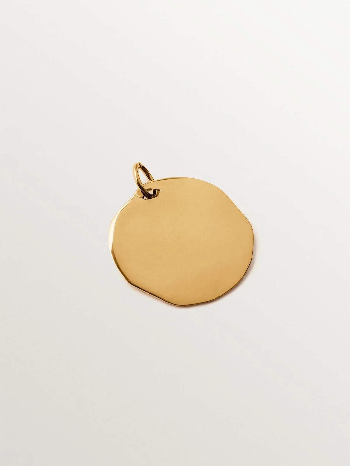 Charm personalizable grande de plata 925 bañada en oro amarillo de 18K - Image 7