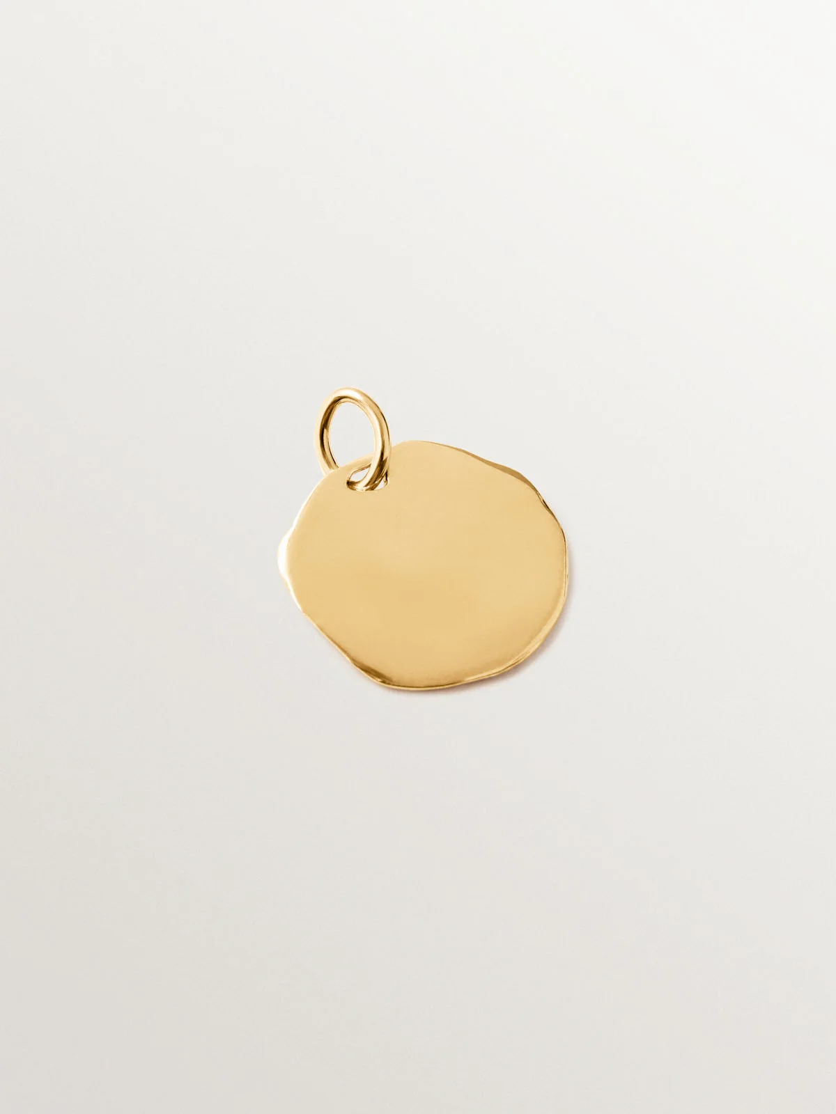 Charm personalizable pequeño de plata 925 bañada en oro amarillo de 18K - Image 6