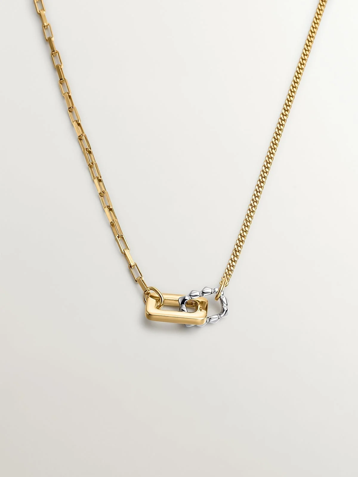 Colgante bicolor de plata 925 y plata 925 bañada en oro amarillo de 18K con formas geométricas