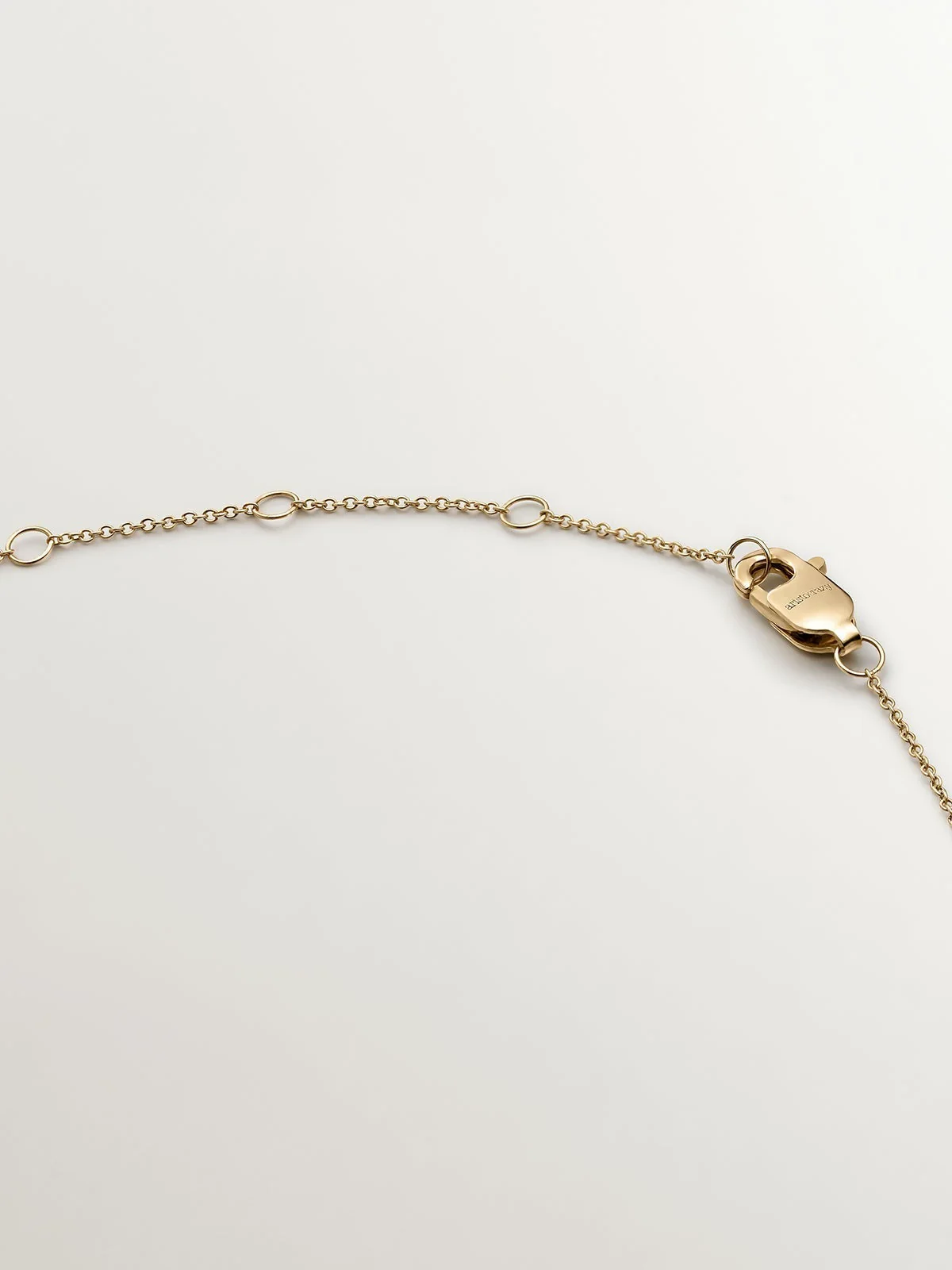 Colgante de oro amarillo de 9K con esmeralda y diamante - Image 7