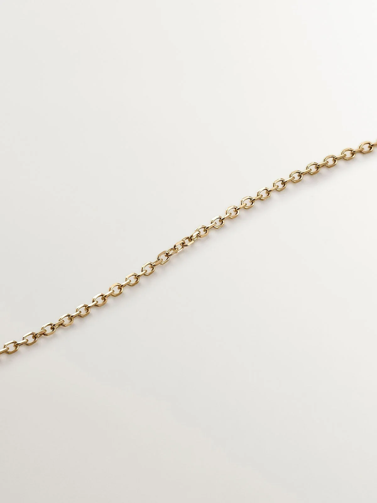 Colgante de oro amarillo de 9K con zafiro azul - Image 5