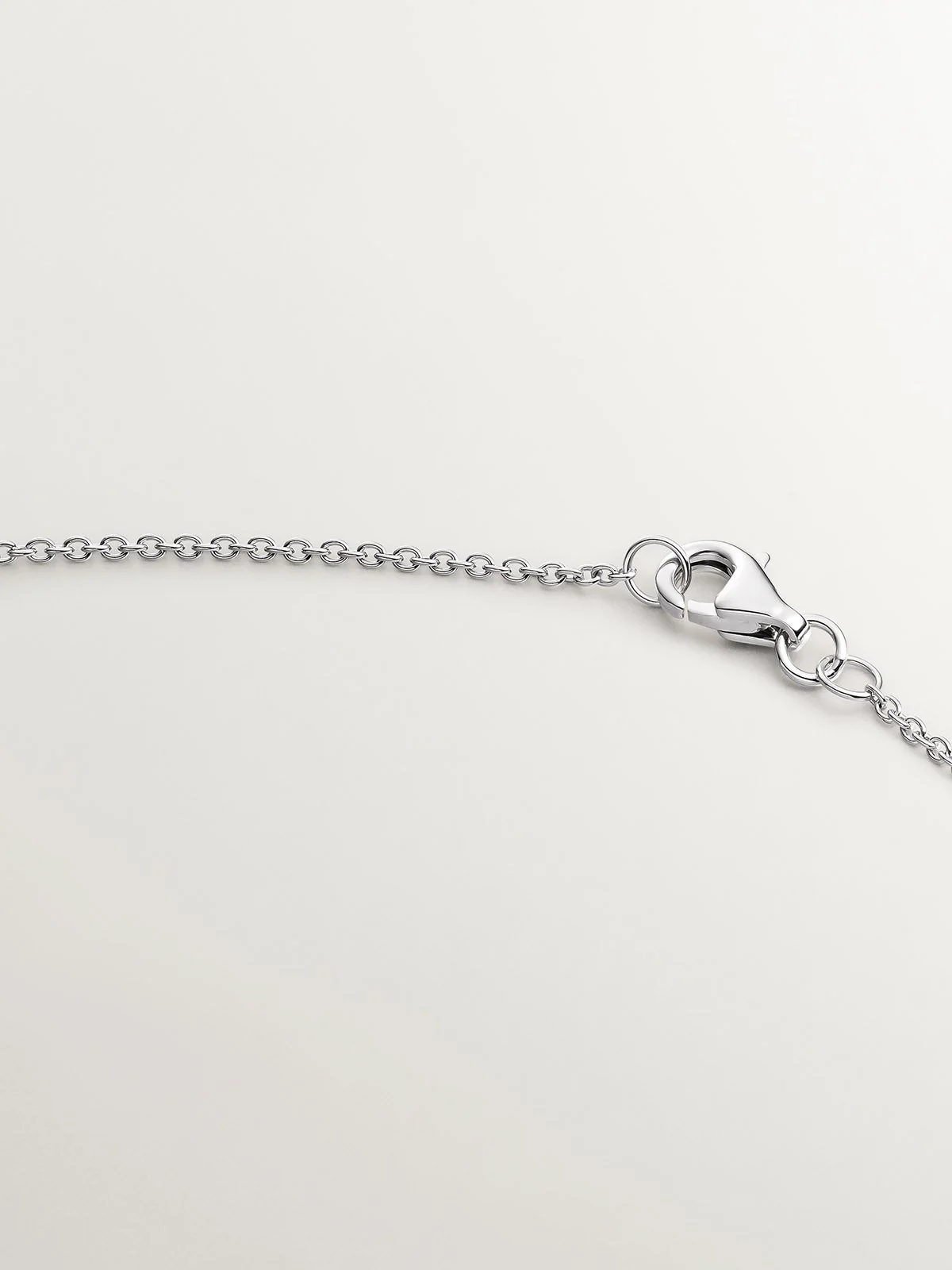 Colgante de oro blanco de 18K con estrella de diamantes - Image 7