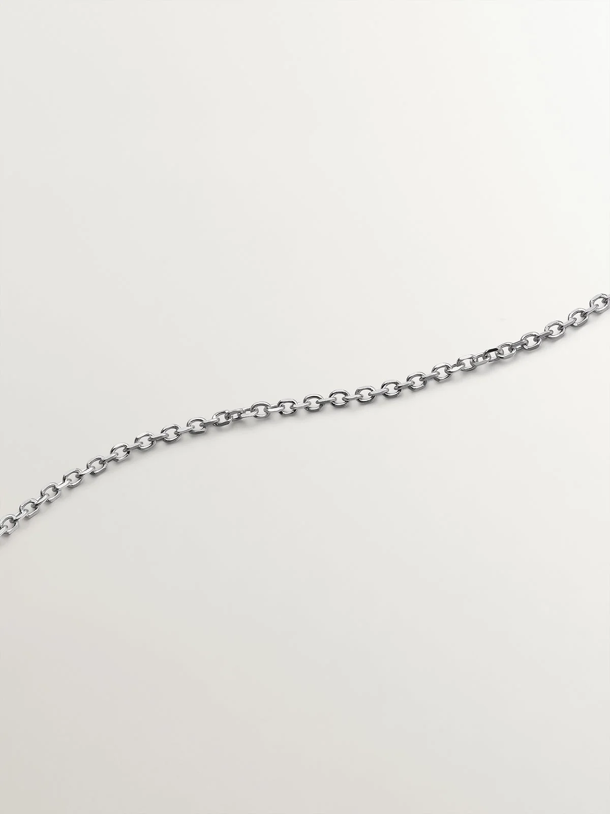Colgante de oro blanco de 9K con gota y diamantes blancos - Image 5