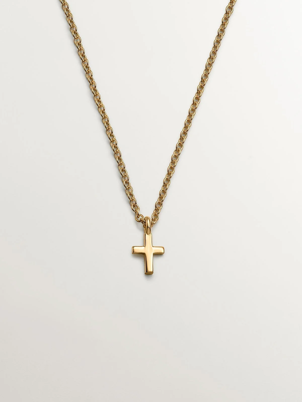 Colgante de plata 925 bañada en oro amarillo de 18K con cruz