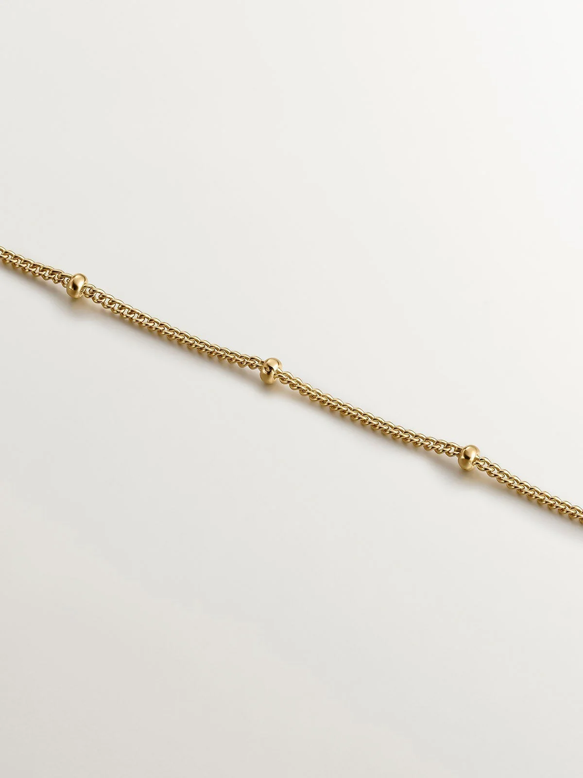 Colgante de plata 925 bañada en oro amarillo de 18K con luna y topacios blancos - Image 5