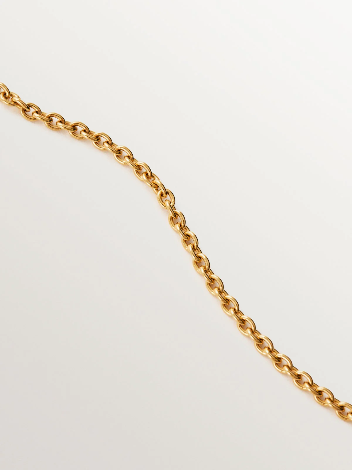 Colgante de plata 925 bañada en oro amarillo de 18K con textura - Image 5