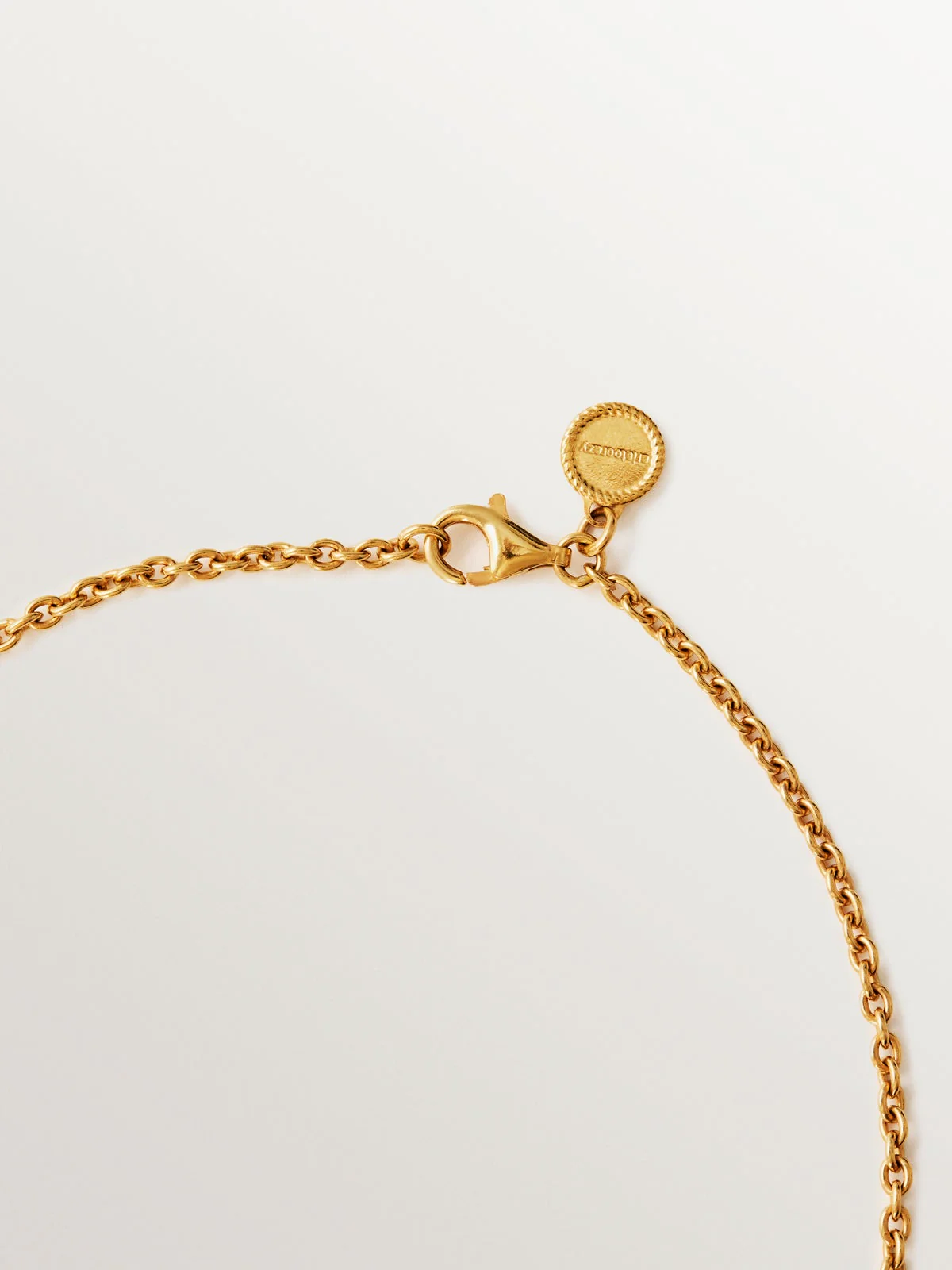 Colgante de plata 925 bañada en oro amarillo de 18K con textura - Image 7