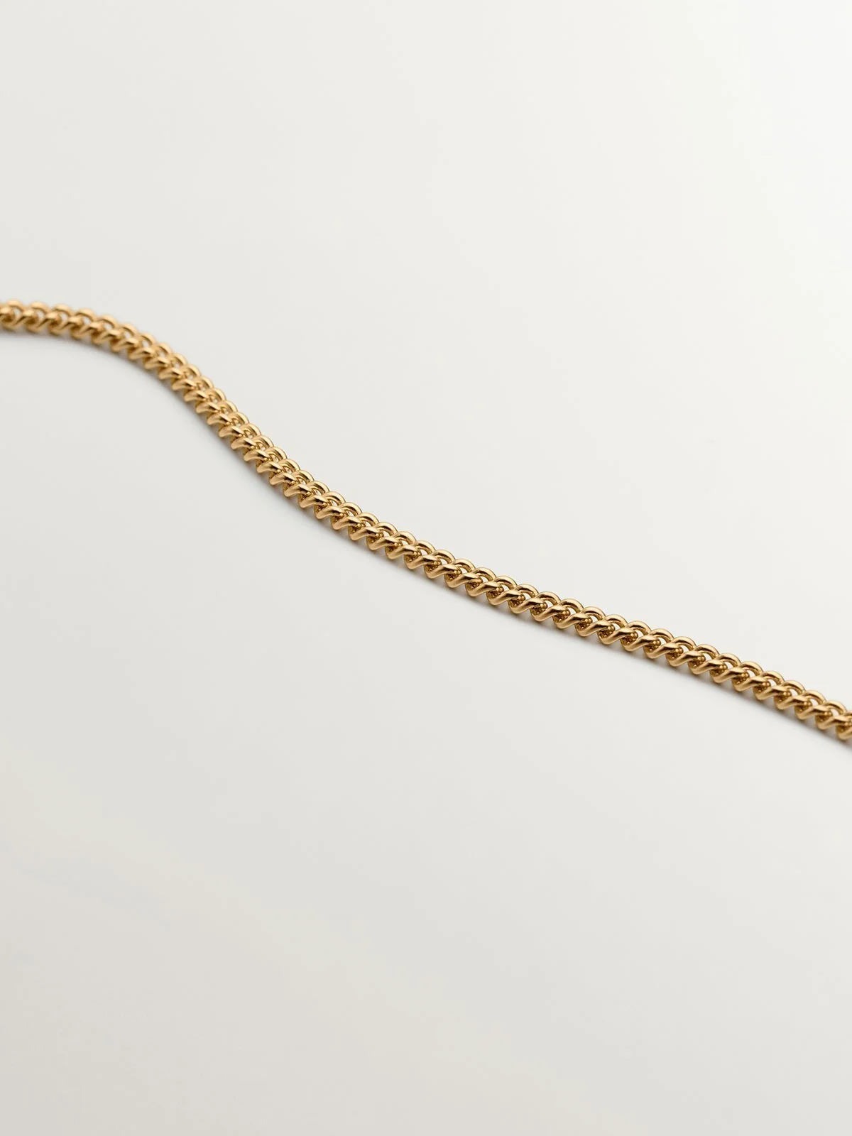 Colgante de plata 925 bañada en oro amarillo de 18K con textura mimbre - Image 5