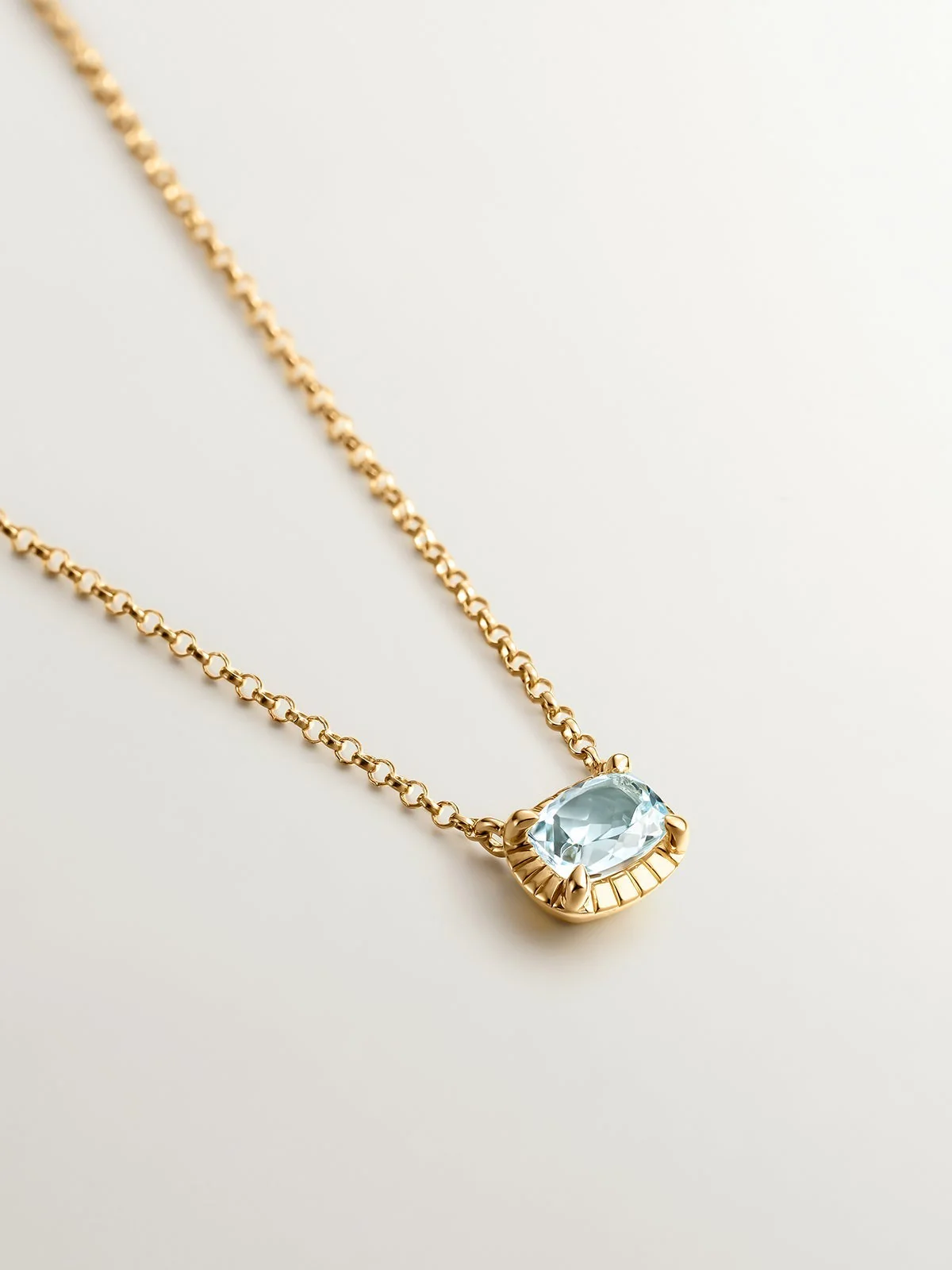 Colgante de plata 925 bañada en oro amarillo de 18K con topacio azul sky - Image 3