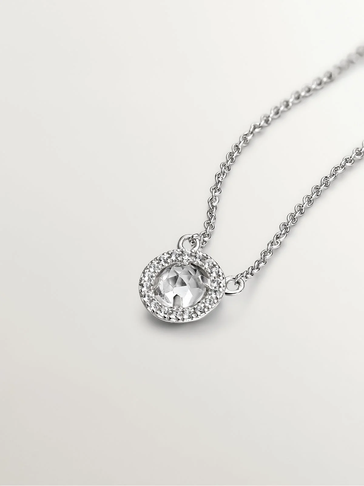 Colgante de plata 925 con topacio blanco y orla de zafiros blancos - Image 3