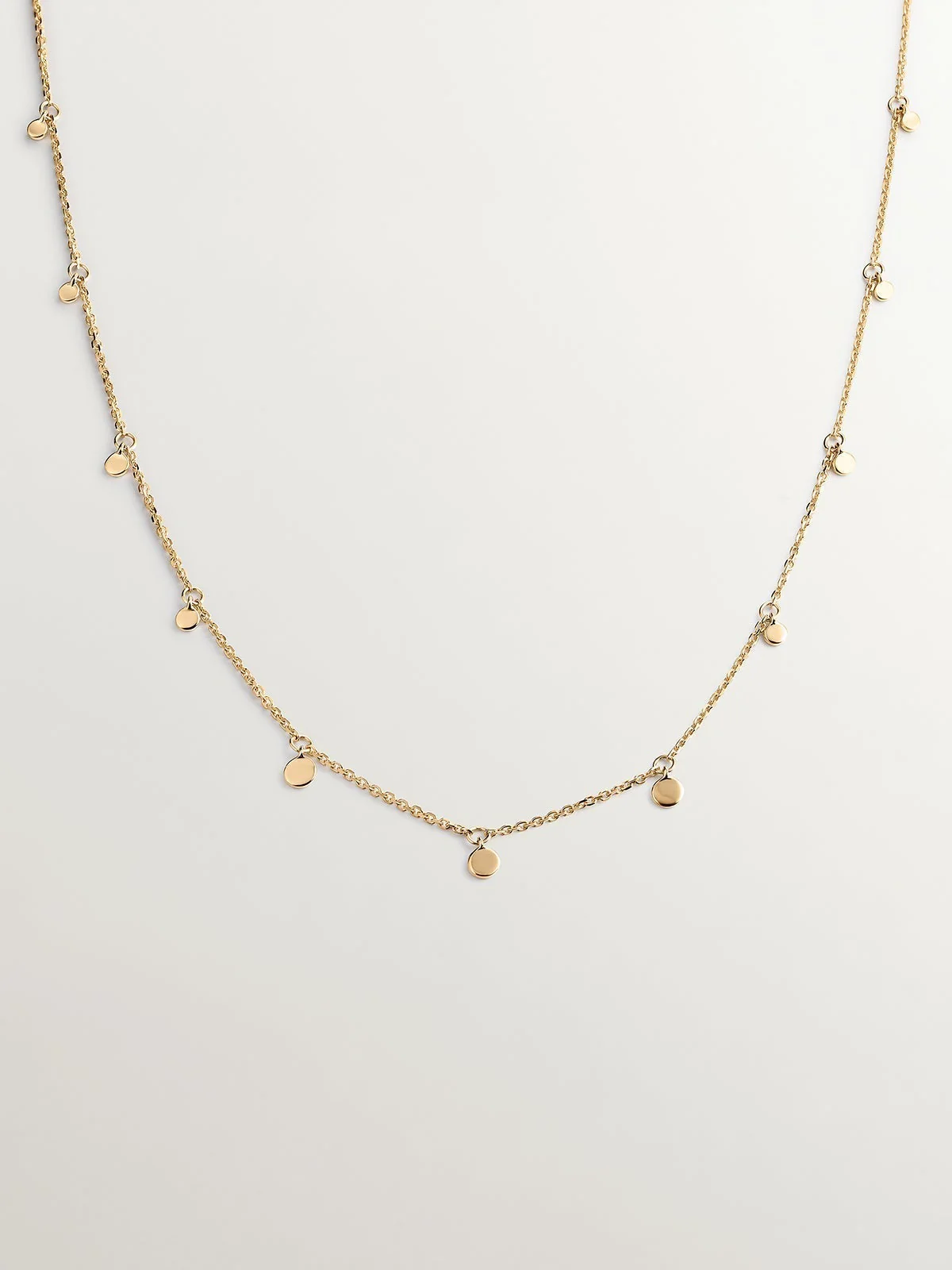 Collar de oro amarillo de 9K con esferas