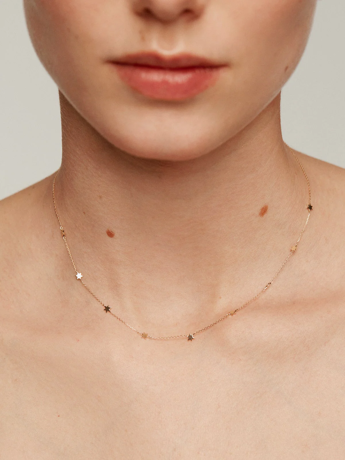 Collar de oro amarillo de 9K con estrellas - Image 2
